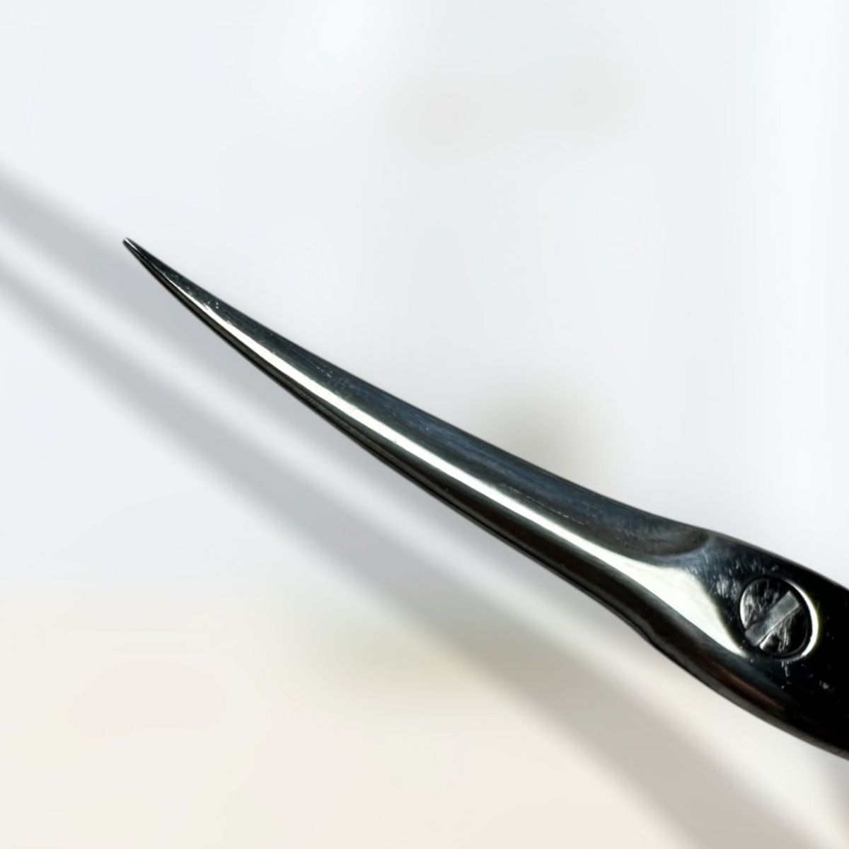 Cuticle Scissors - Curved